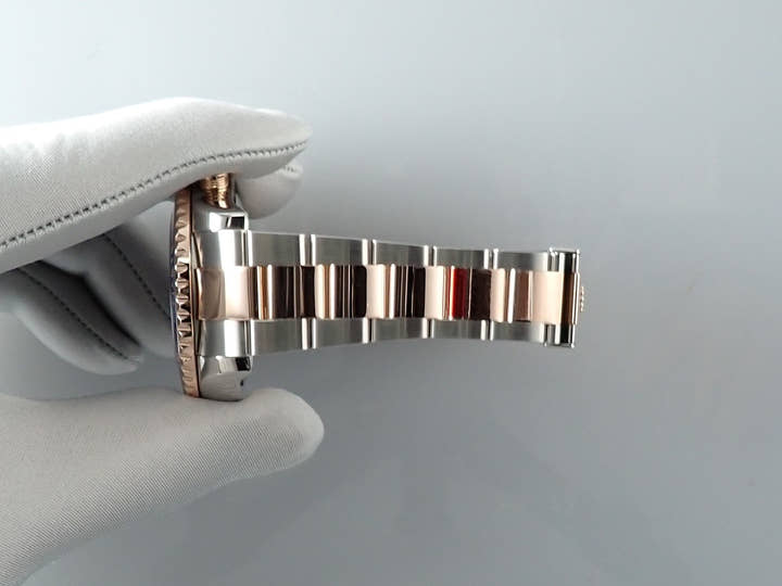 ロレックス ヨットマスターII Ref.116681 ステンレススチール/エバーローズゴールド ホワイト文字盤