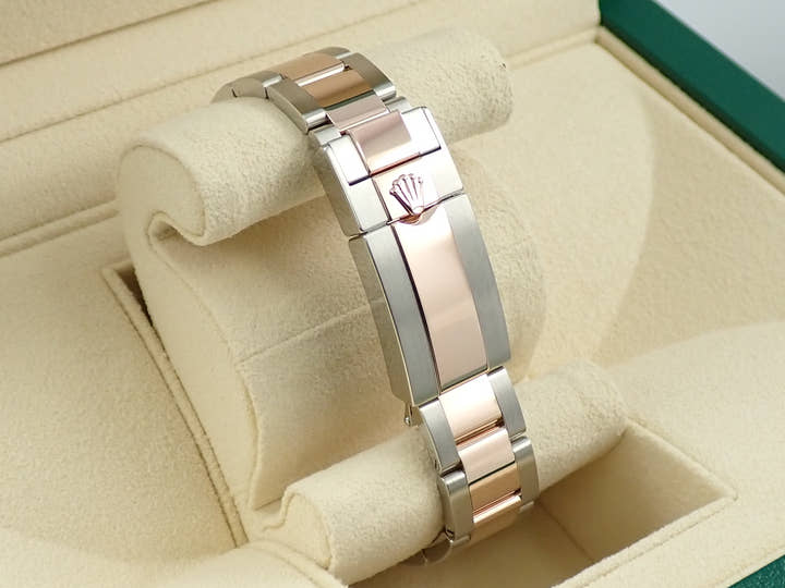 ロレックス ヨットマスター37 Ref.268621 ステンレススチール/エバーローズゴールド チョコレート文字盤 美品 2J08A89K