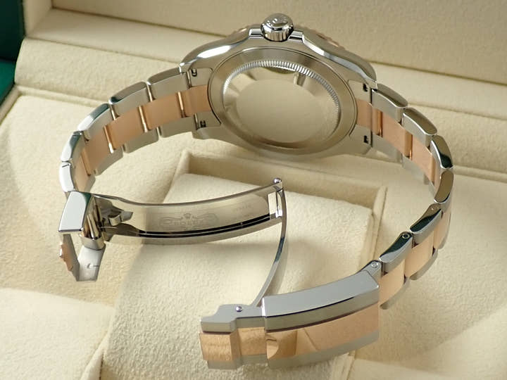 ロレックス ヨットマスター40 Ref.126621 ステンレススチール/エバーローズゴールド ブラック文字盤