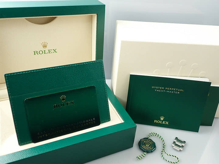 ロレックス ヨットマスター40 Ref.126622 ステンレススチール/プラチナ ブライトブルー文字盤