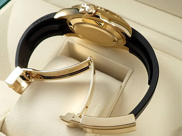 ロレックス ヨットマスター42 Ref.226658 イエローゴールド ブラック文字盤