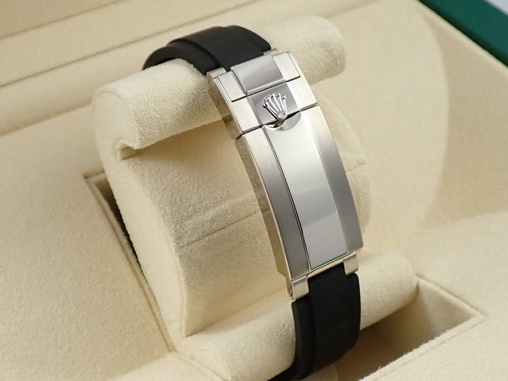 ロレックス ヨットマスター42 Ref.226679TBR ホワイトゴールド パヴェダイヤ文字盤