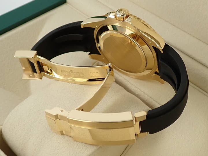 ロレックス ヨットマスター42 Ref.226658 イエローゴールド ブラック文字盤