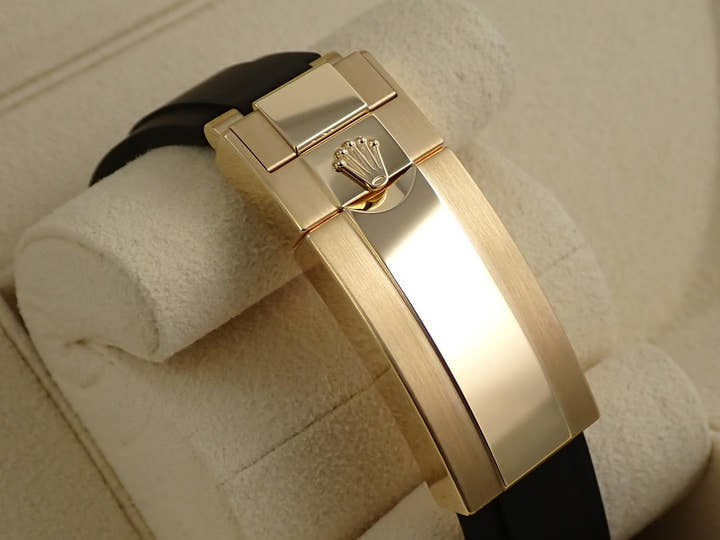 ロレックス ヨットマスター42 Ref.226658 イエローゴールド ブラック文字盤