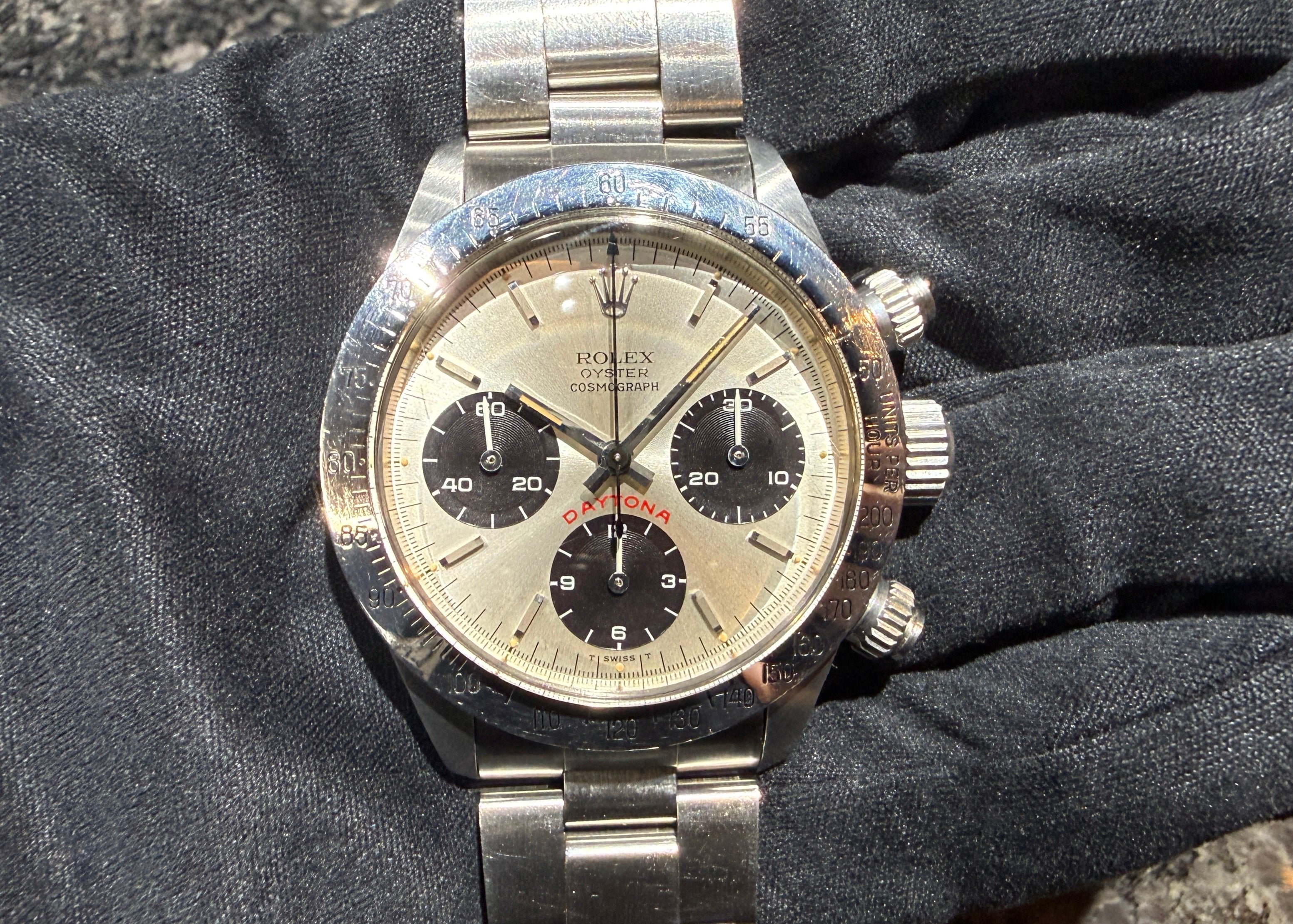 第２２８２回～  整合性◎ 大人気！ビッグレッド！ロレックス 手巻きデイトナ 6265 シルバー 84年 優良個体 オールトリチウムのご紹介！