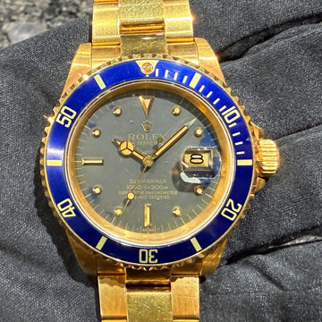 第２２８８回【COMING SOON!!】超絶エイジングダイヤルが魅力！！金無垢青サブマリーナー 16808 バキバキ優良個体 オールトリチウムのご紹介！