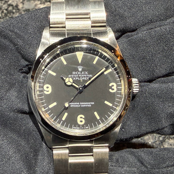 From the 2289th issue: Exceptional dial condition! Rare L-number! Comes with a warranty! Introducing the Vintage Explorer Ref. 1016 All Tritium!