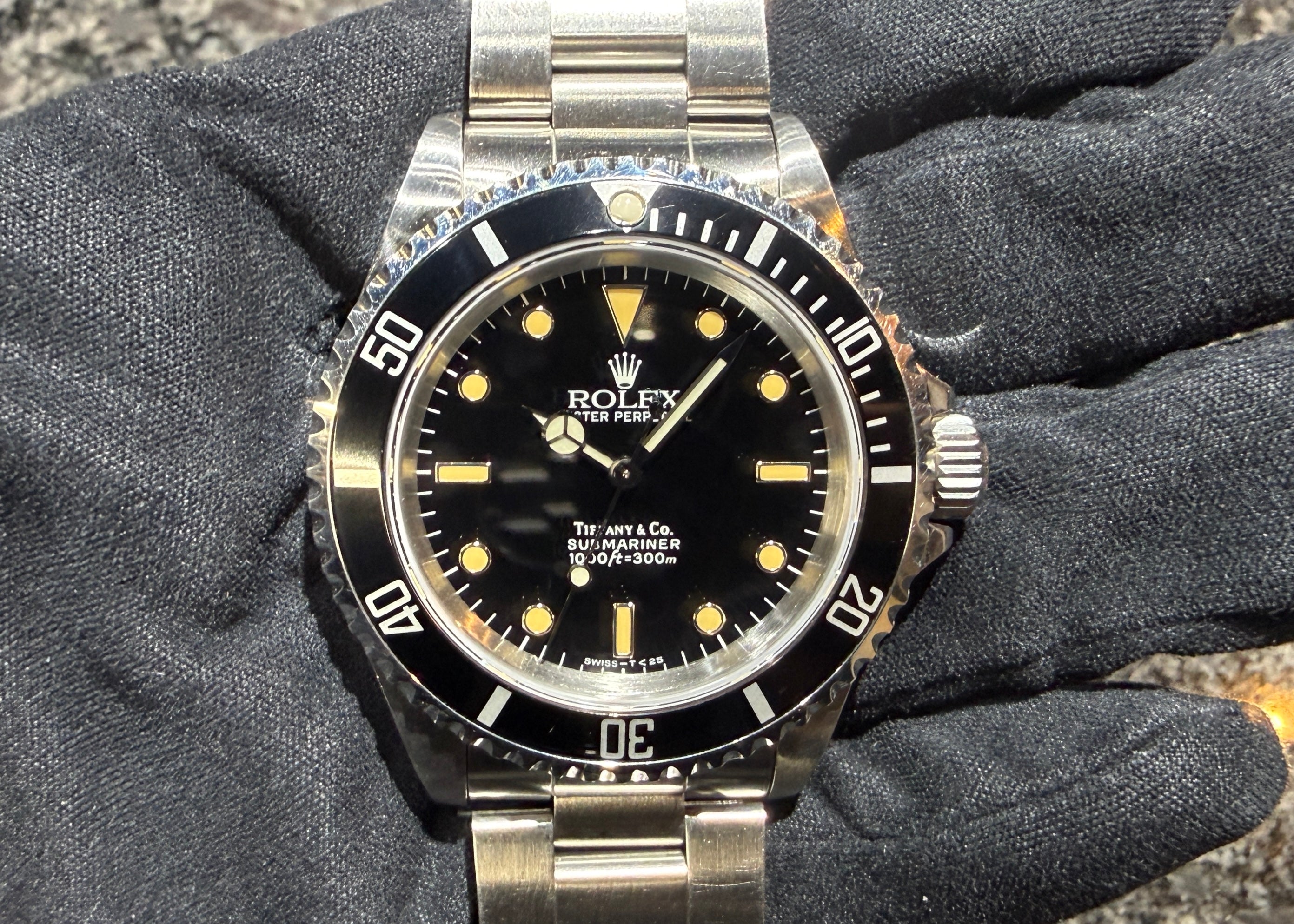 第２３２４回～コレクターズアイテム！！パンプキン ティファニー！サブマリーナー 14060 N3番 オールトリチウム 優良個体のご紹介！