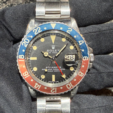 No. 2355 - Featuring an outstanding dial and thick case! Introducing the 1972 GMT-Master 1675 MK2, a good example, all tritium!