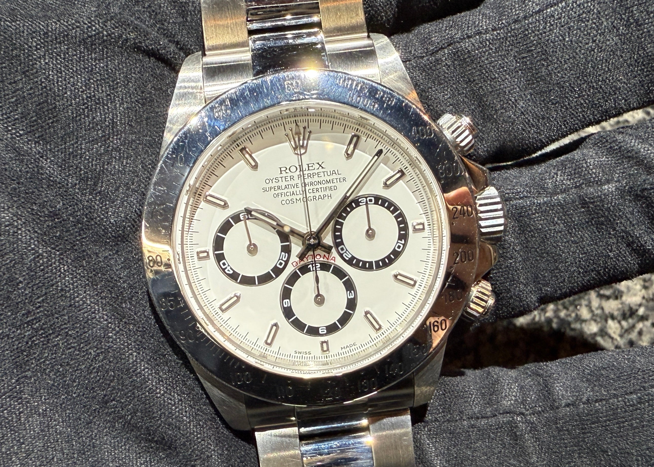 第２１５３回～ 狙い目モデル！！ノンポリッシュレベルの優良個体！最終P1番 ！エルプリロ搭載デイトナ 16520 白文字盤のご紹介！！