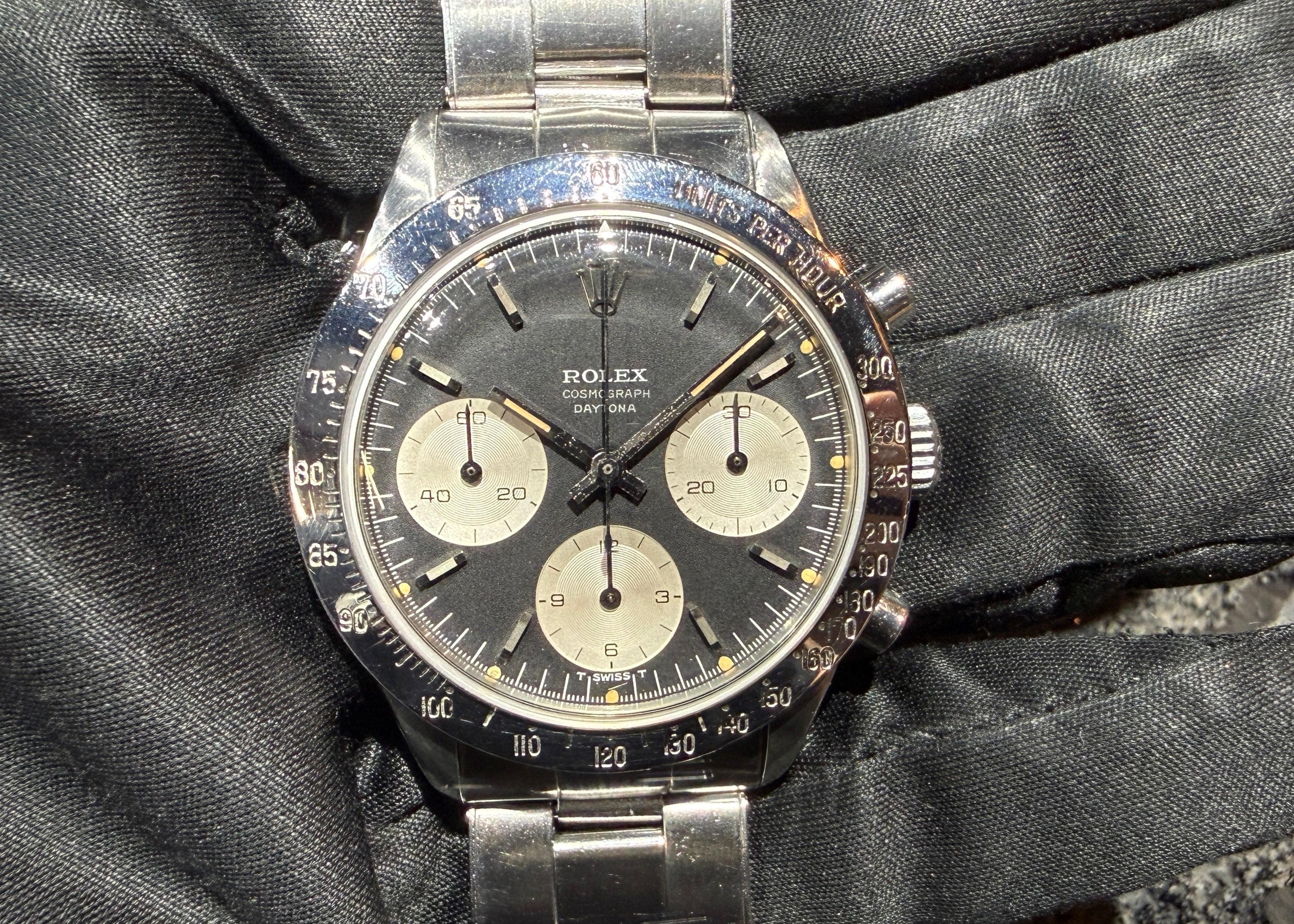 第２２１９回～ 激渋！初代手巻きデイトナ！ Ref.6239 ローレター/スモール 黒文字 1966年 オールトリチウムのご紹介！