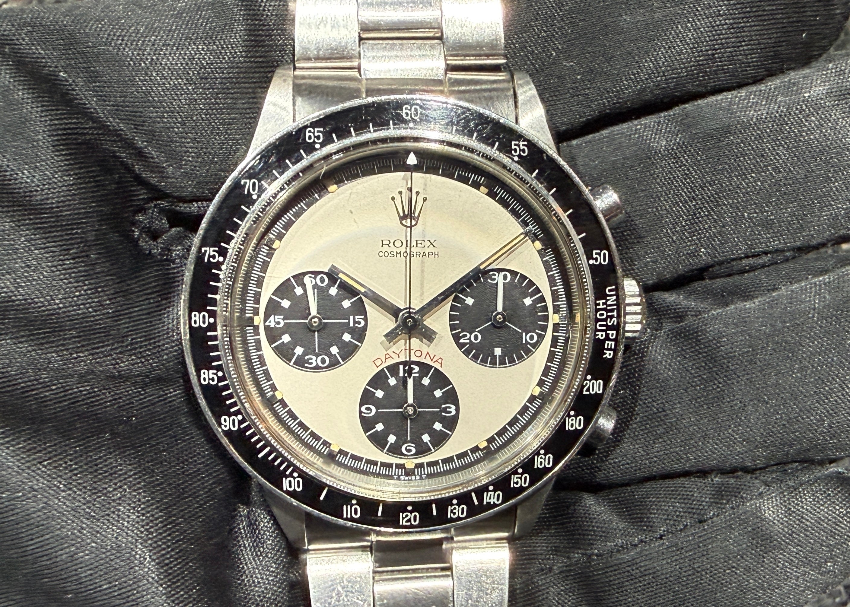 第２２４６回～ SOLD OUTモデル紹介！希少！！2代目手巻きデイトナ Ref.6264 白ポール 70年 良個体のご紹介！！