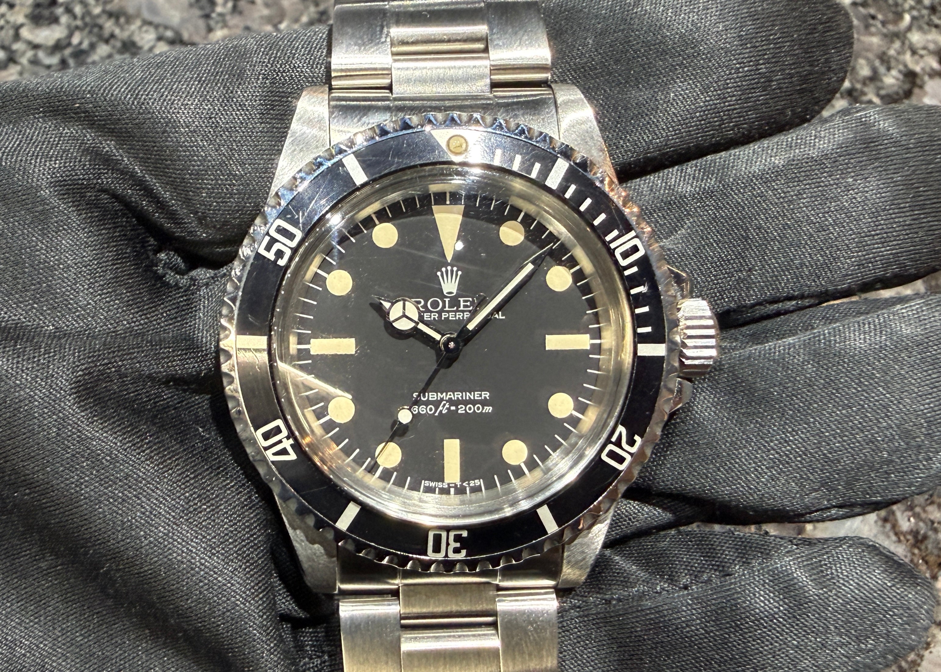 第２２５３回～抜群のダイヤルコンディション＆バキバキケースが魅力！！迫力満点！ロリポップダイヤル！ヴィンテージ サブマリーナー 5513 79年 良個体のご紹介！！