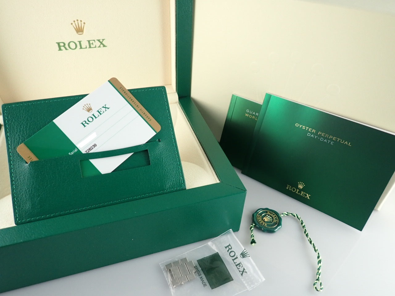 Rolex Day-Date 40 Random Olive Green Dial &lt;Warranty, Box, etc.&gt;