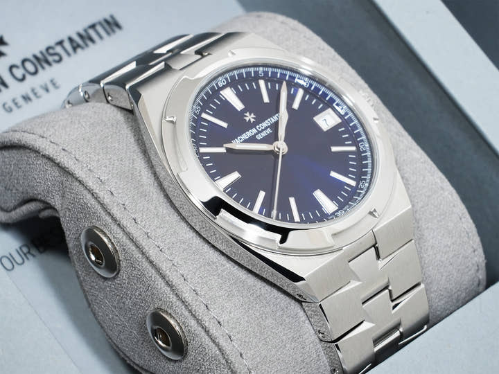 ヴァシュロンコンスタンタン オーヴァーシーズ オートマティック Ref.4520V/210A-B128 ステンレススチール ブルー文字盤 未使用 gipryfuv