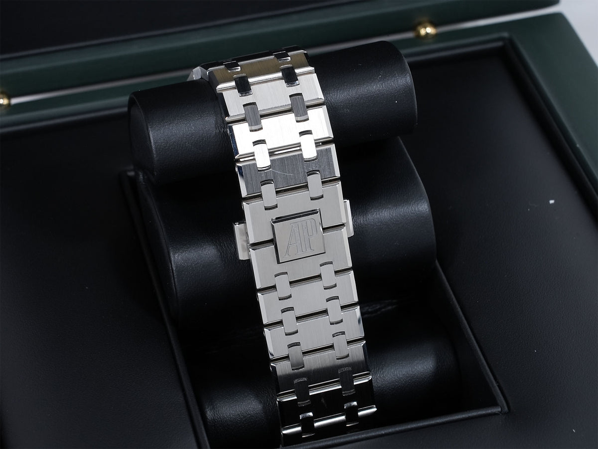 Audemars Piguet Royal Oak Chronograph Ref. 26240ST.OO.1320ST.06 Stainless Steel Black Dial Pre-owned yfc8kuwp
