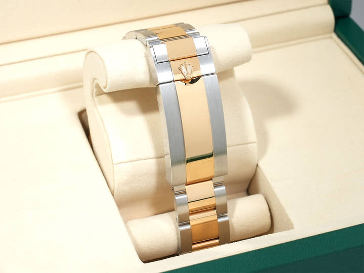 Rolex Sea-Dweller Ref.126603 Stainless Steel/Yellow Gold Black Dial Pre-owned xchodmsm