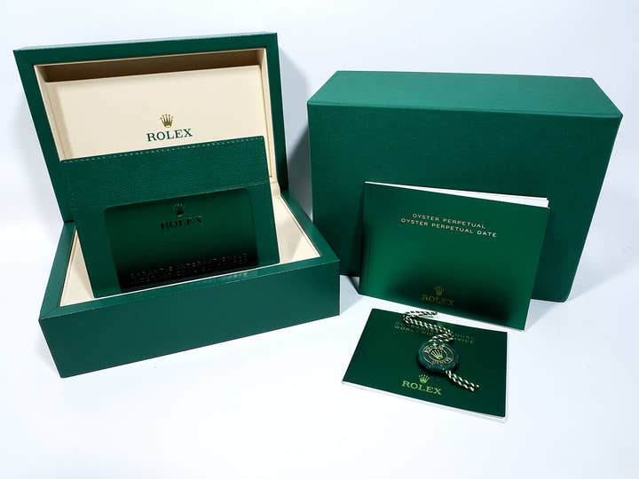 Rolex Oyster Perpetual 41 Ref. 124300 Stainless Steel Black Dial Excellent Condition hi5qr55f
