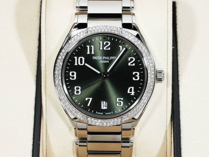 パテックフィリップ Twenty-4 Ref.7300/1200A-011 ステンレススチール オリーブグリーン ソレイユ文字盤 未使用 cqq5xr8j