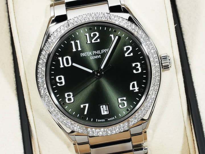 パテックフィリップ Twenty-4 Ref.7300/1200A-011 ステンレススチール オリーブグリーン ソレイユ文字盤 未使用 cqq5xr8j