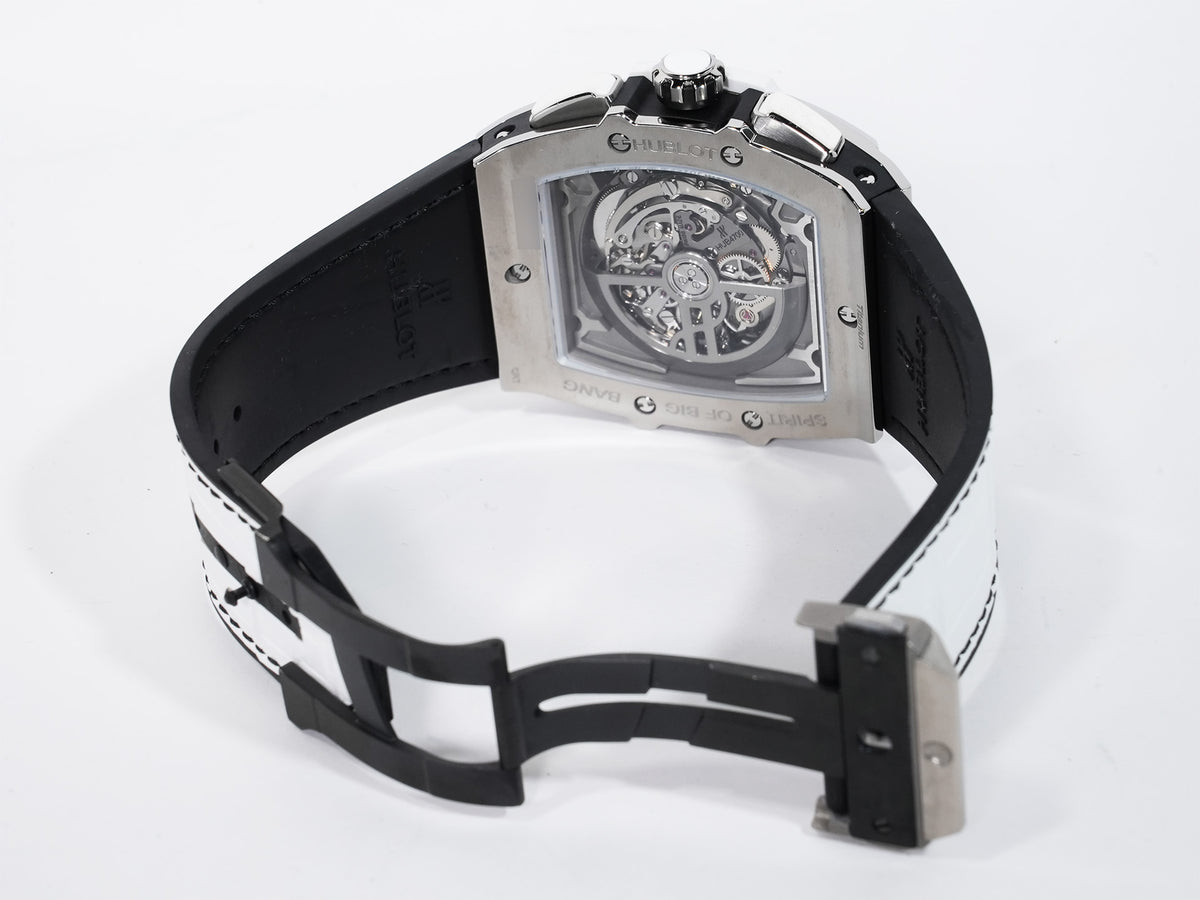 ウブロ スピリット オブ ビッグバン チタニウム ホワイト Ref.601.NE.0172.LR.JPN17 チタニウム サファイアクリスタルのダイアル文字盤 中古 go2jdyp4
