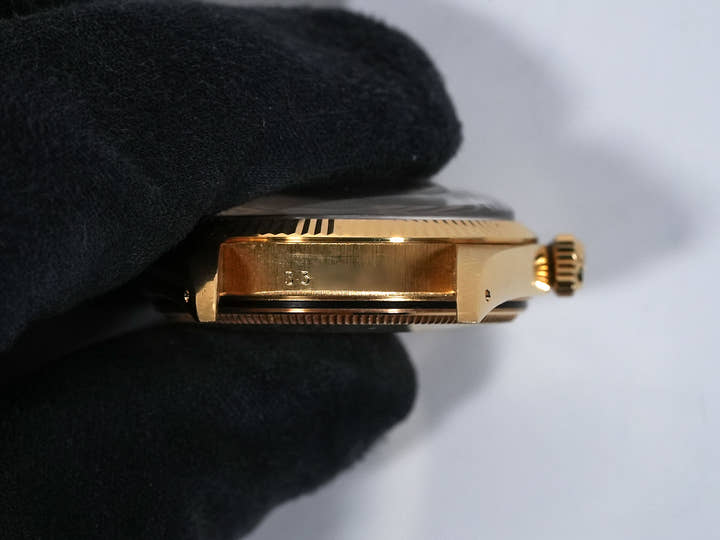 ロレックス オイスターパーペチュアル デイト Ref.1503/8 イエローゴールド シルバー文字盤 中古 vfh5rmkn
