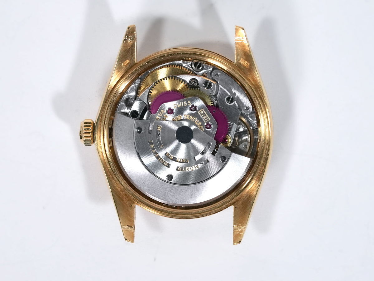 ロレックス オイスターパーペチュアル デイト Ref.1503/8 イエローゴールド シルバー文字盤 中古 vfh5rmkn