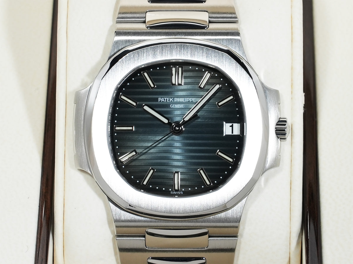 パテックフィリップ ノーチラス Ref.5800/1A-001 ステンレススチール ブルー文字盤 美品 frcy93qg