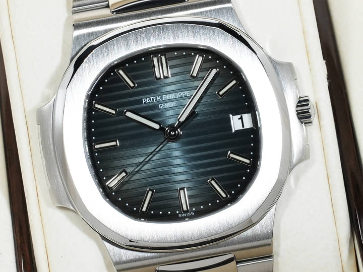 パテックフィリップ ノーチラス Ref.5800/1A-001 ステンレススチール ブルー文字盤 美品 frcy93qg