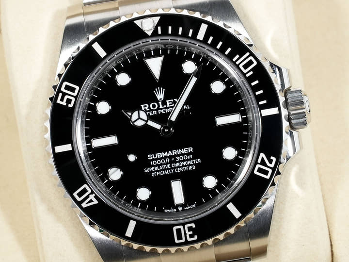 Rolex Submariner No-Date Ref. 124060 Stainless Steel Black Dial, Pre-owned in excellent condition vjukdz77