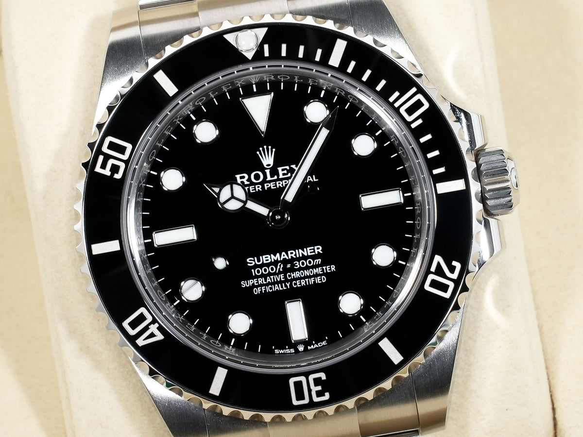 Rolex Submariner No-Date Ref. 124060 Stainless Steel Black Dial, Pre-owned in excellent condition vjukdz77