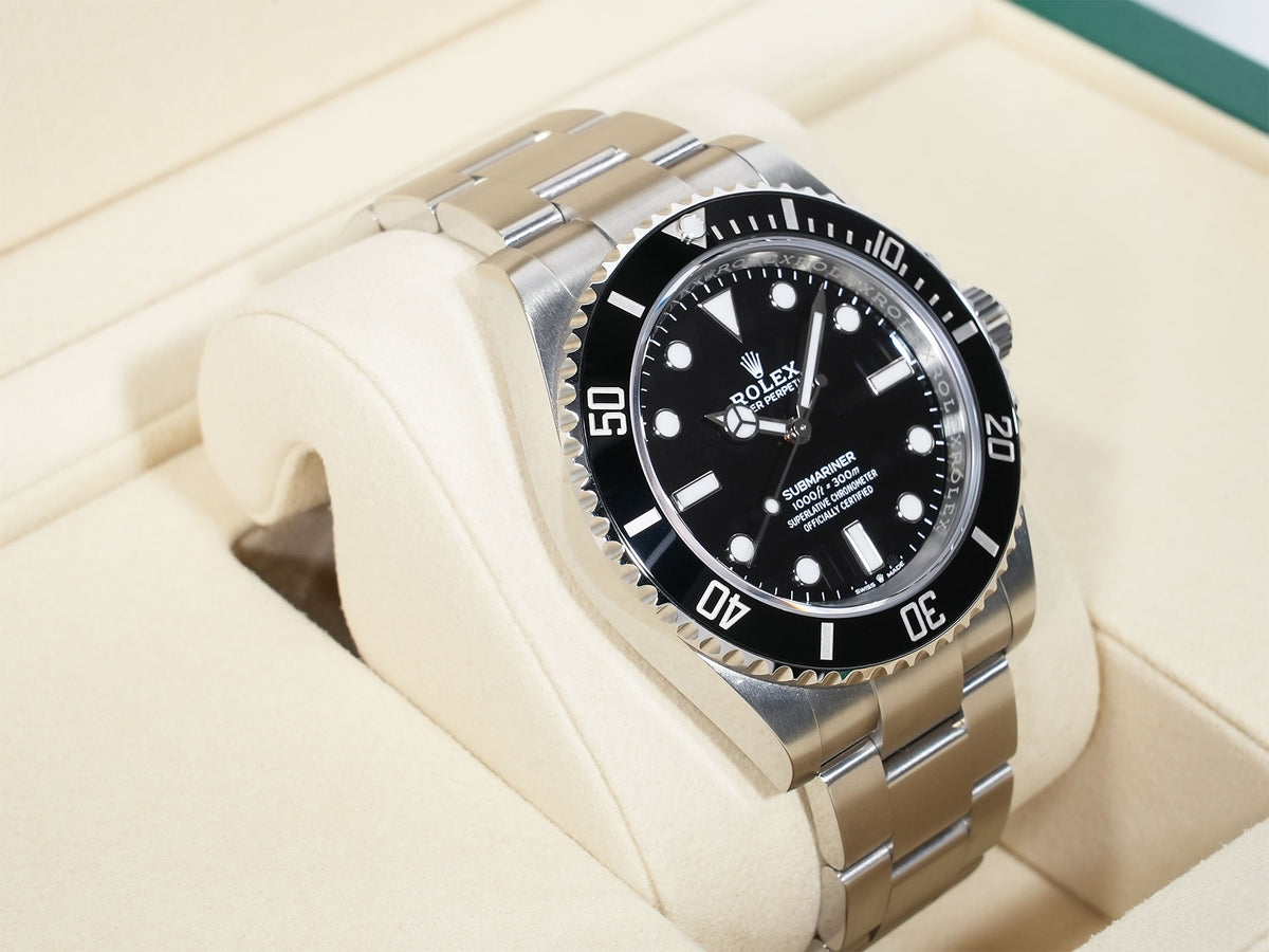 Rolex Submariner No-Date Ref. 124060 Stainless Steel Black Dial, Pre-owned in excellent condition vjukdz77