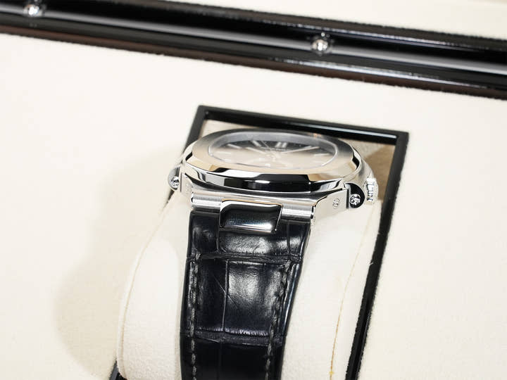 Patek Philippe Nautilus Annual Calendar Moon Phase Ref. 5726A-001 Stainless Steel Black Dial in Excellent Condition f65xhjro