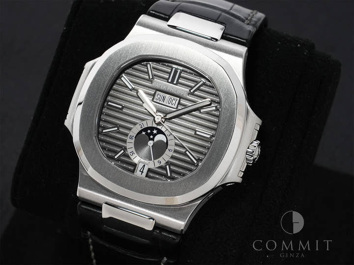 Patek Philippe Nautilus Annual Calendar Moon Phase Ref. 5726A-001 Stainless Steel Black Dial in Excellent Condition f65xhjro