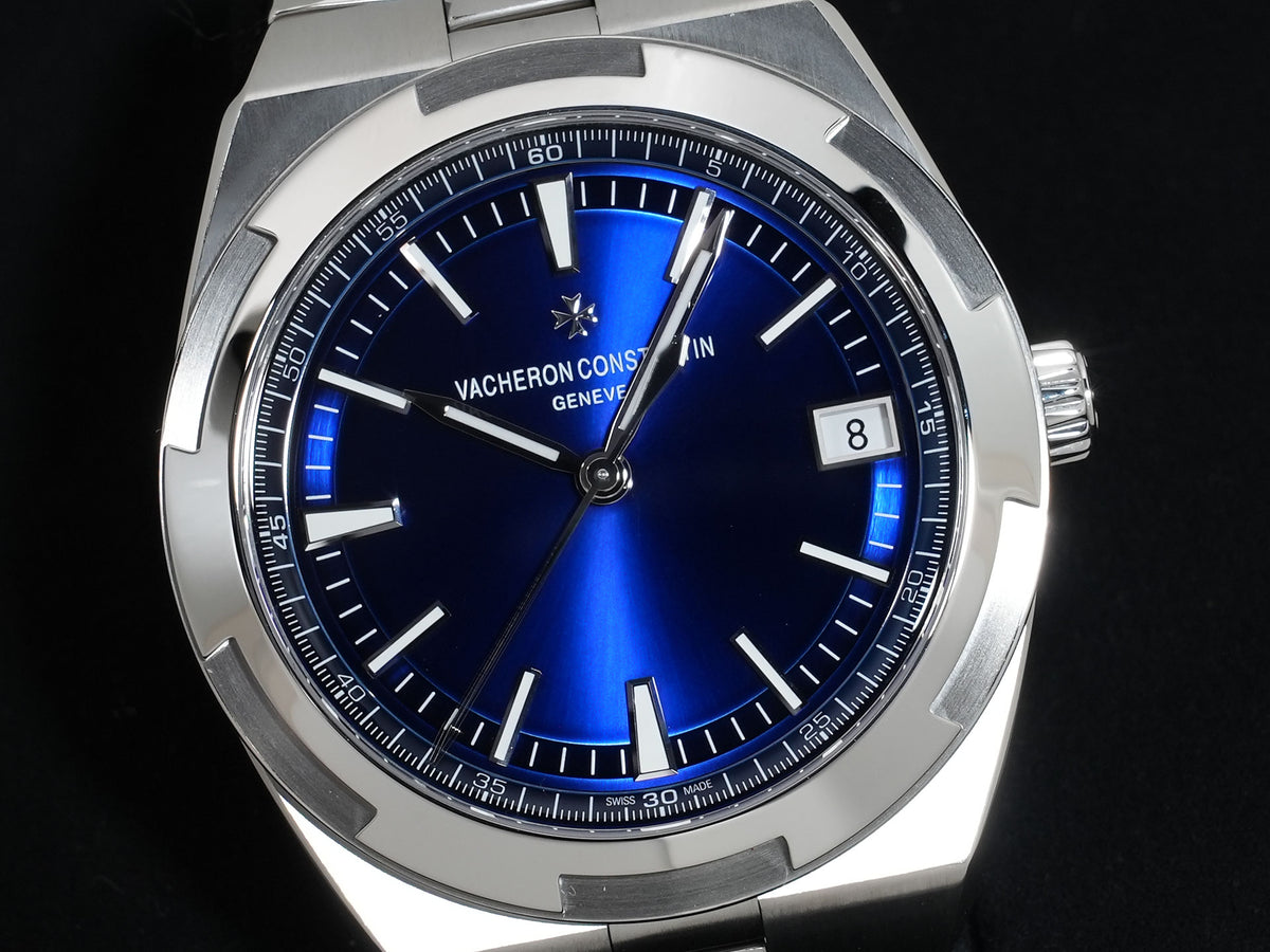 ヴァシュロンコンスタンタン オーヴァーシーズ Ref.4500V/110A-B128 ステンレススチール ブルー文字盤 中古 h4fbzuxx