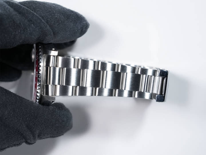 Rolex GMT-Master Ref. 16700 Stainless Steel Black Dial Jubilee Bracelet Pre-owned ur9s9bmg