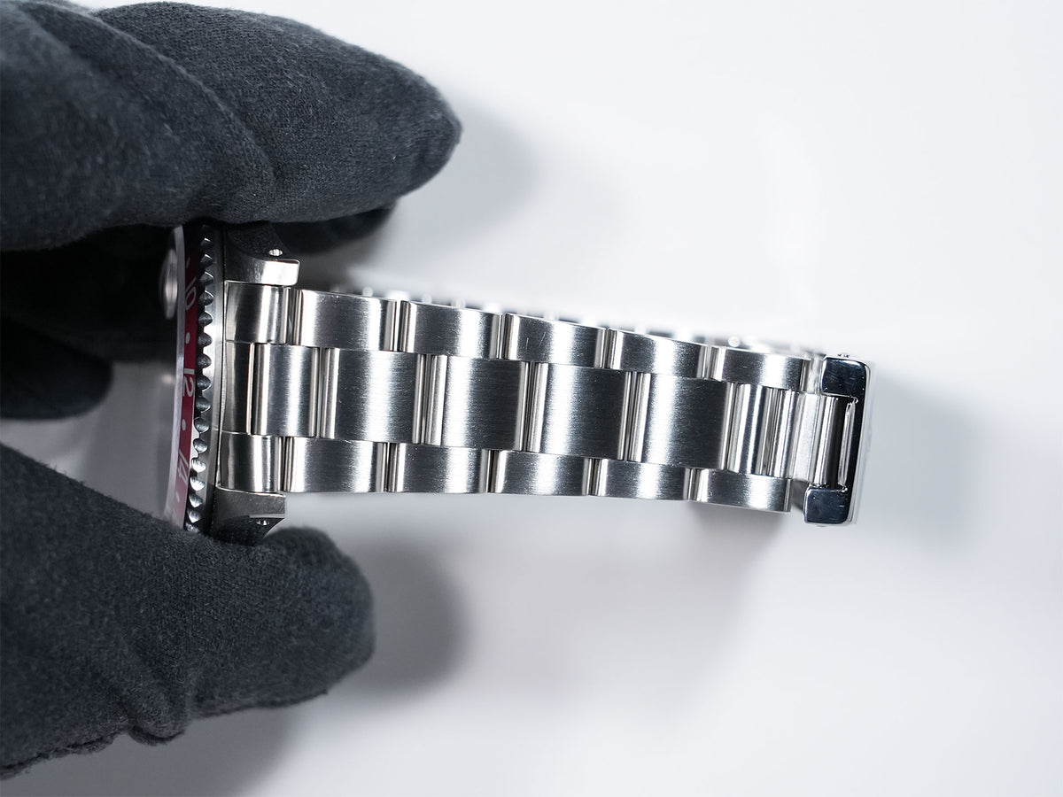 Rolex GMT-Master Ref. 16700 Stainless Steel Black Dial Jubilee Bracelet Pre-owned ur9s9bmg