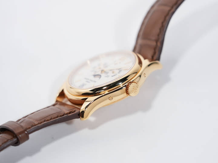 Patek Philippe Annual Calendar Ref. 5146J-001 Yellow Gold Ivory Dial, Excellent Condition pww9n3w8