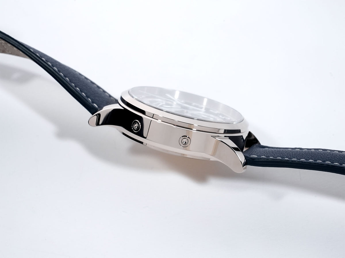 パテックフィリップ カラトラバ パイロット トラベルタイム クロノグラフ Ref.5924G-001 ホワイトゴールド サンバースト仕上げのブルーグレーダイヤル文字盤 美品 h4j9hmnr