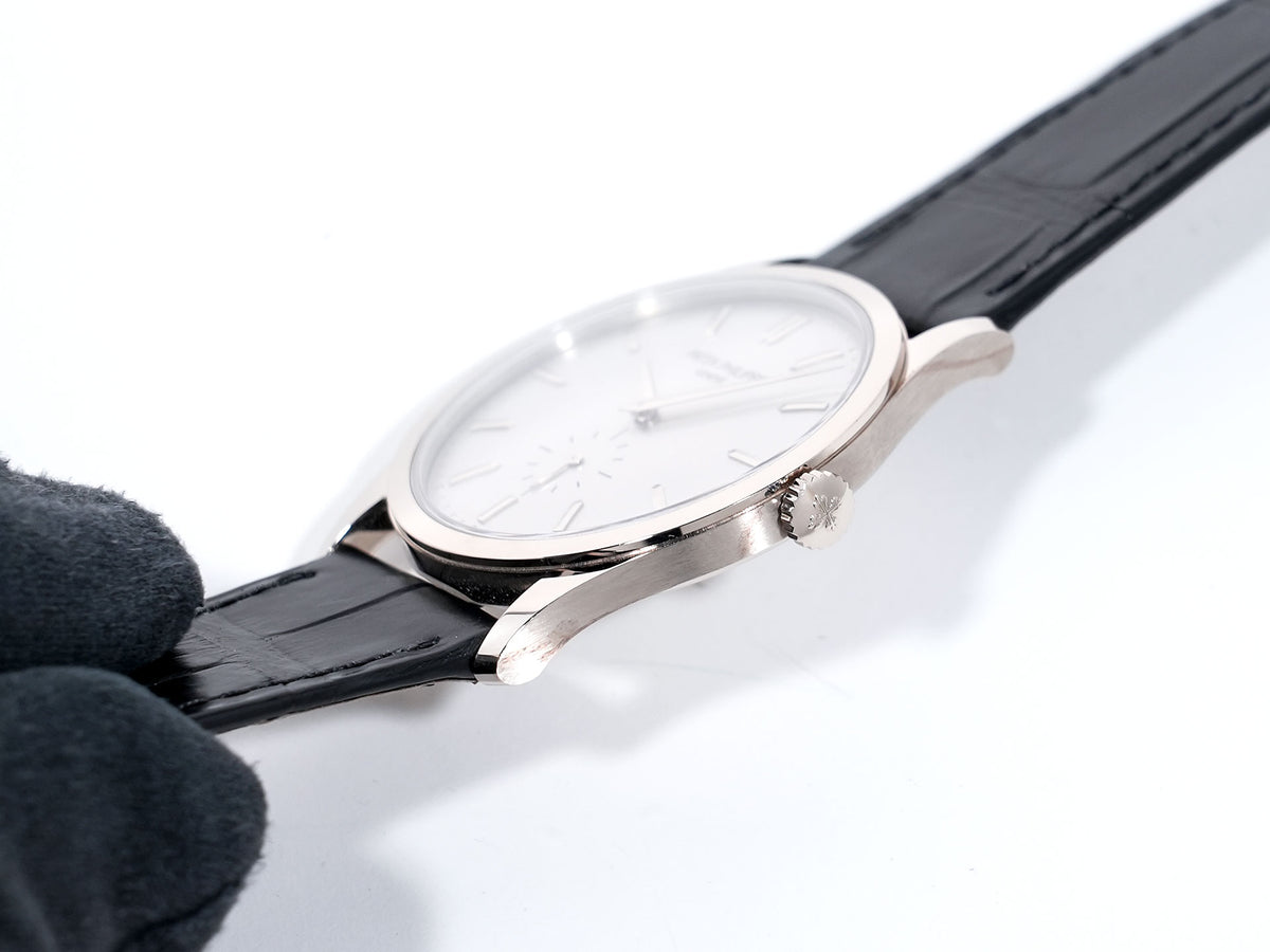 パテックフィリップ カラトラバ Ref.5196G-001 ホワイトゴールド シルバー文字盤 中古 4jdkph4h