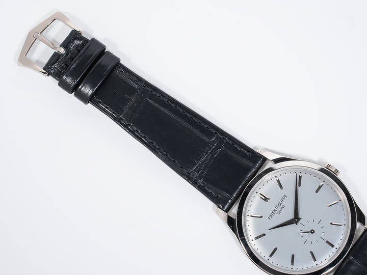 パテックフィリップ カラトラバ Ref.5196G-001 ホワイトゴールド シルバー文字盤 中古 4jdkph4h