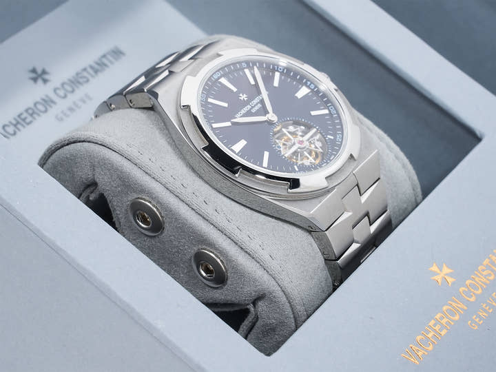 Vacheron Constantin Overseas Tourbillon Ref. 6000V/210T-H032 Titanium Blue Dial Pre-owned veivf8wg