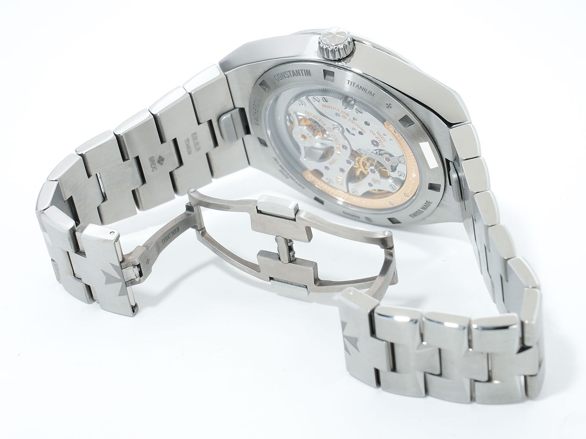 Vacheron Constantin Overseas Tourbillon Ref. 6000V/210T-H032 Titanium Blue Dial Pre-owned veivf8wg
