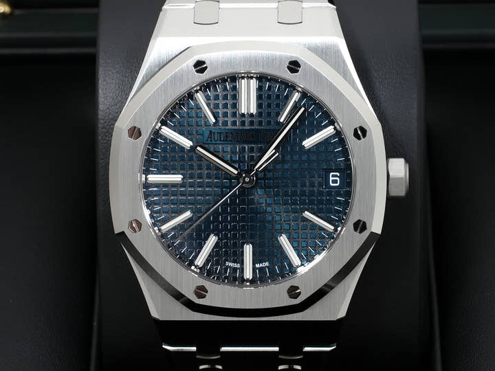 Audemars Piguet Royal Oak Ref. 15510ST.OO.1320ST.06 Stainless Steel Night Blue Dial Unworn 9drdyrck