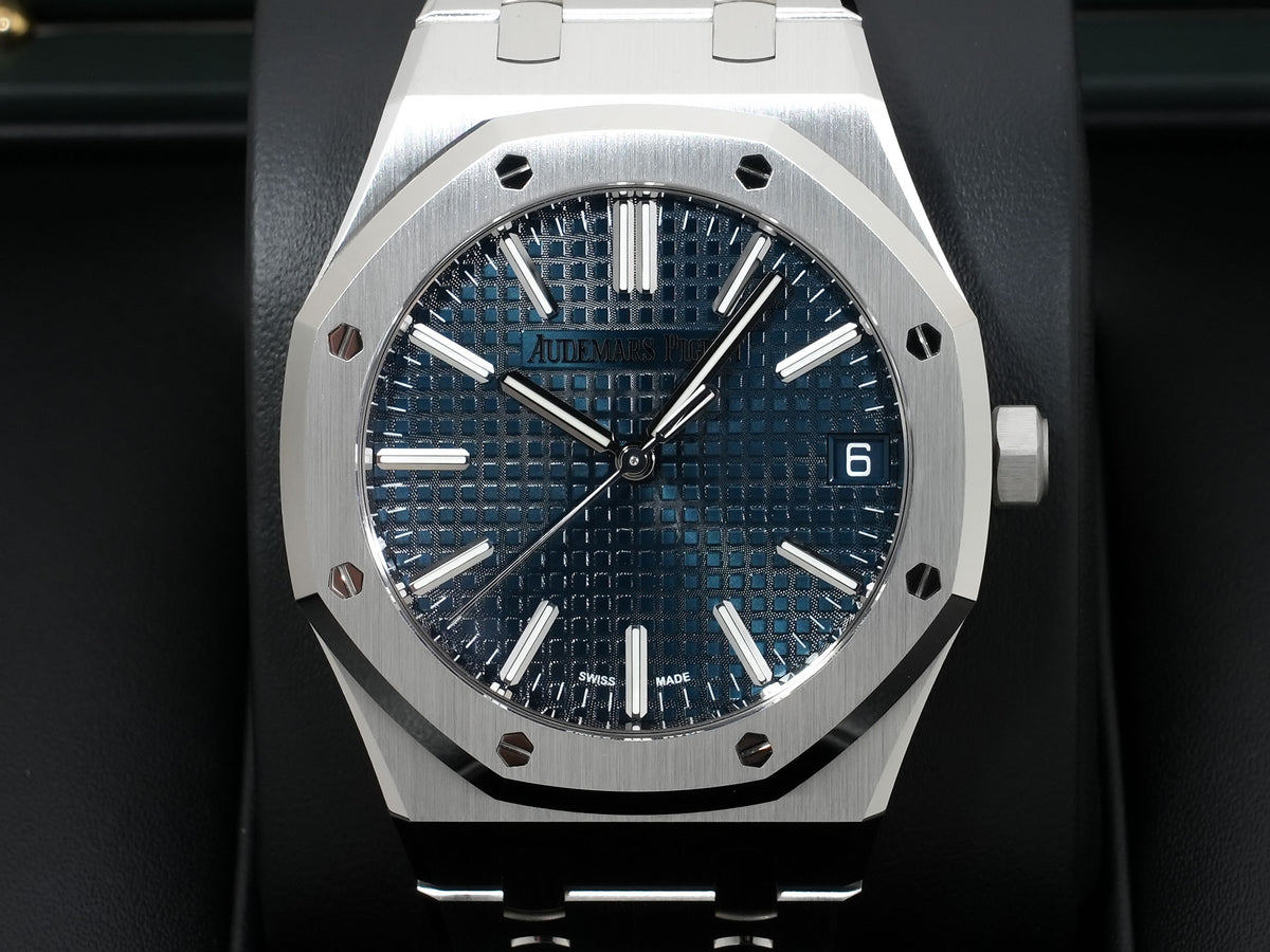 Audemars Piguet Royal Oak Ref. 15510ST.OO.1320ST.06 Stainless Steel Night Blue Dial Unworn 9drdyrck