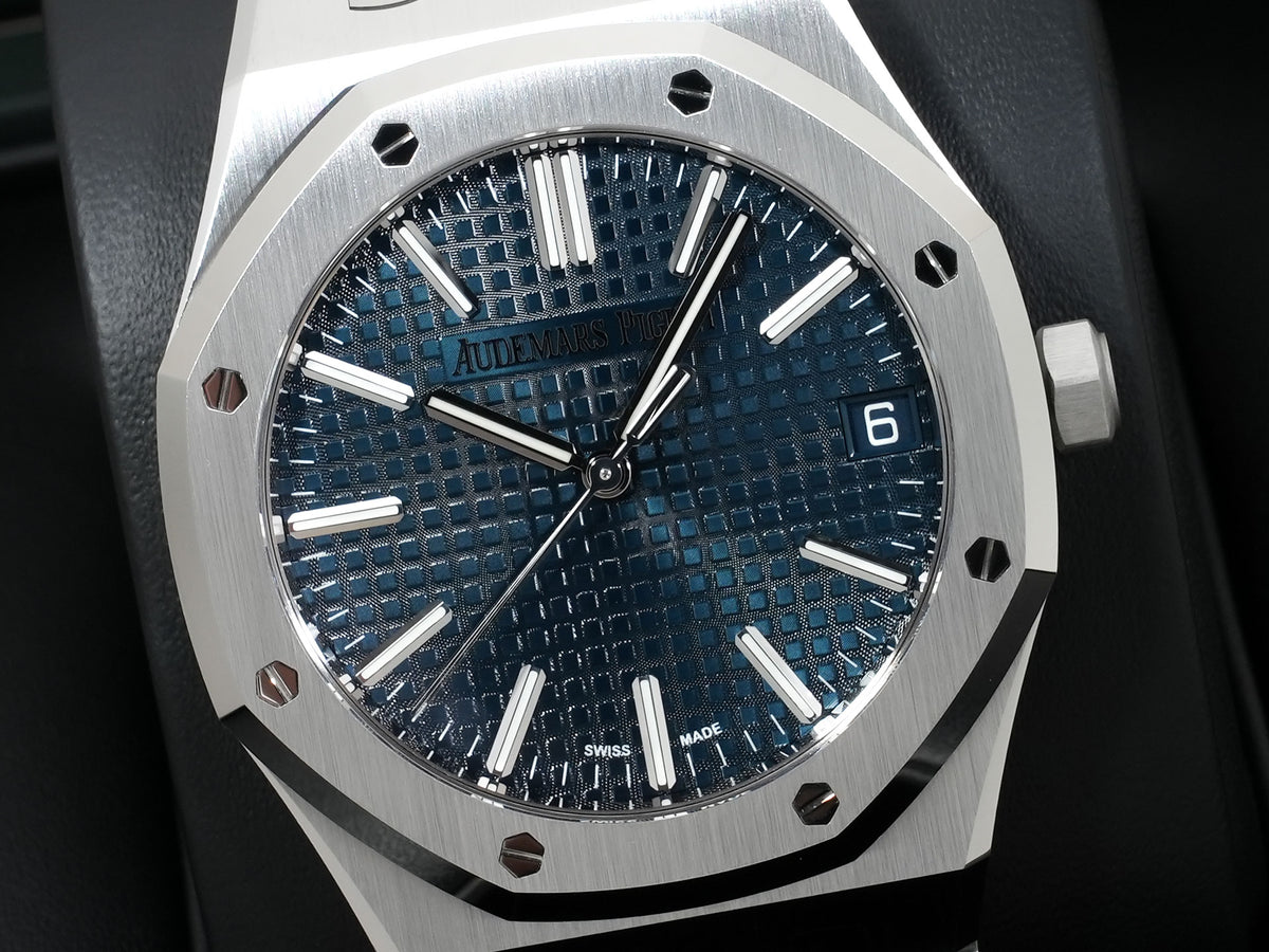 Audemars Piguet Royal Oak Ref. 15510ST.OO.1320ST.06 Stainless Steel Night Blue Dial Unworn 9drdyrck