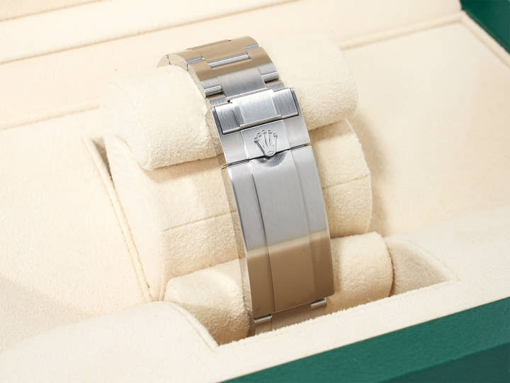 Rolex Submariner Date Ref. 126610LN Stainless Steel Black Dial Excellent Condition o7g9w42m