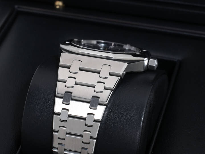オーデマピゲ ロイヤルオーク エクストラ シン Ref.15202ST.OO.1240ST.01.A ステンレススチール ブルー文字盤 美品 q3nb3aj6