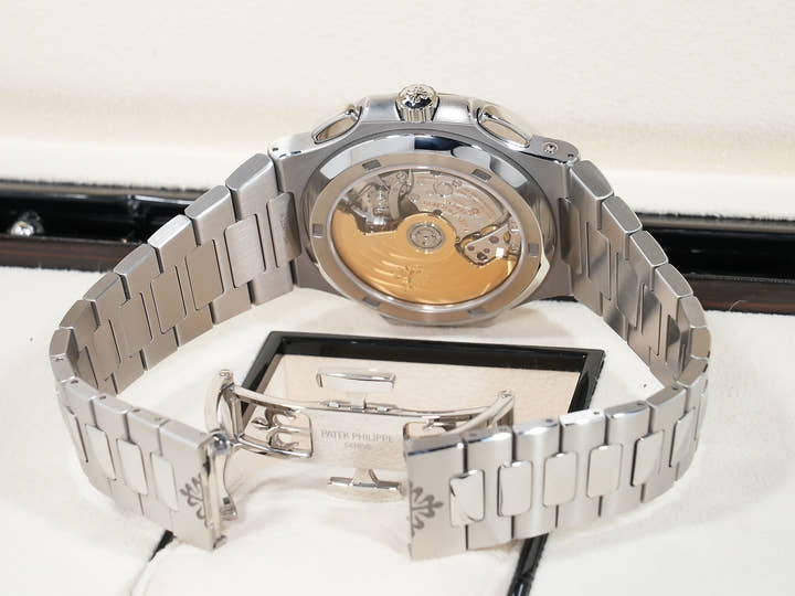 パテックフィリップ ノーチラス トラベルタイム クロノグラフ Ref.5990/1A-011 ステンレススチール ブルーソレイユ文字盤 美品 ytq5c7vo