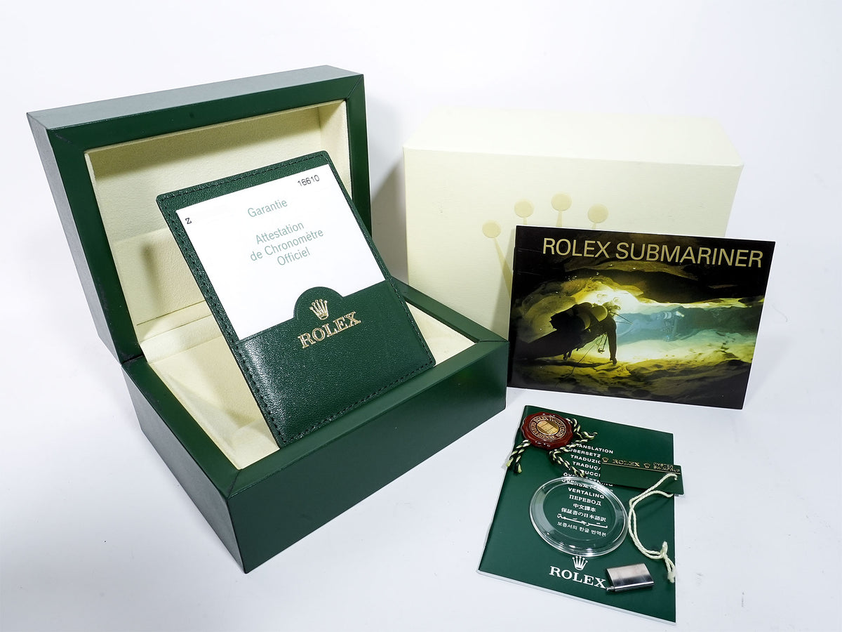 Rolex Submariner Date Ref. 16610LV Stainless Steel Black Dial Excellent Condition rtuy995v